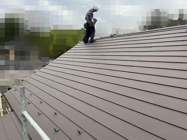 北杜市　屋根カバー工事